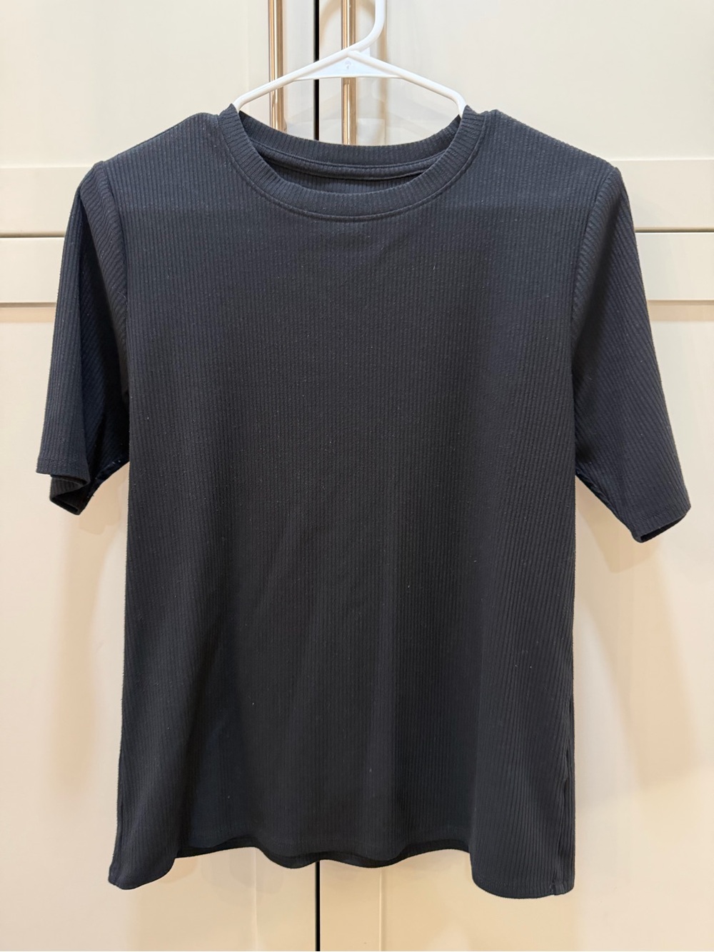 Vera Wang Classic Ribbed Short-Sleeve T-Shirt - Black-L